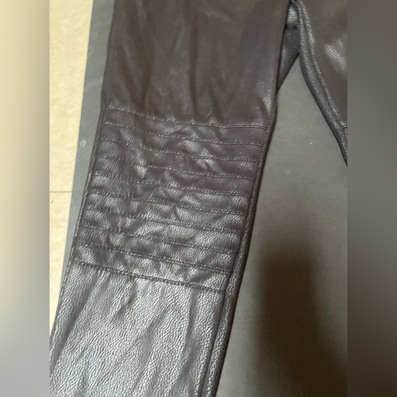 ANA Moto Pants Petite Women Black Gold Zipper Pull On Skinny Leg - Picture 9 of 10